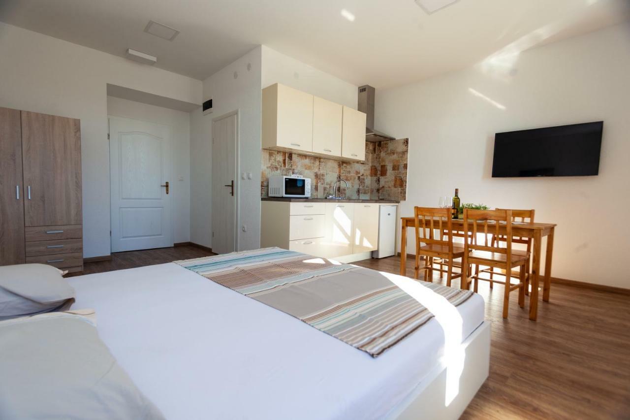 Lighthouse Rijeka Apartment Luaran gambar